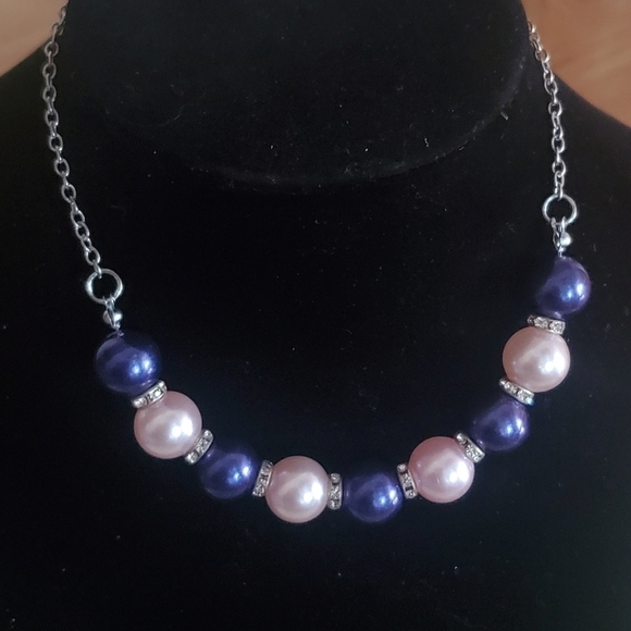 Pink and Blue Color Necklace.🌴 - Picture 9 of 9